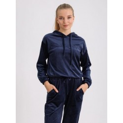 Costum din catifea cu...